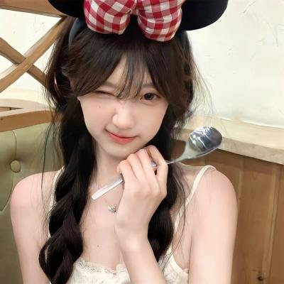 歌女五美图海报